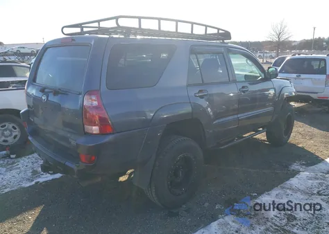 2004 Toyota 4Runner Sr5 V8 z USA, uszkodzony, nr VIN JTEBT14R440040789